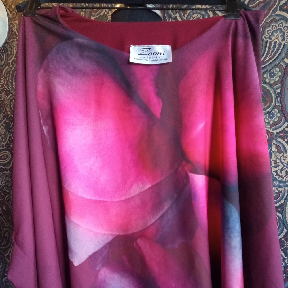 Zooni Collection XL Black Flower Design Blouse